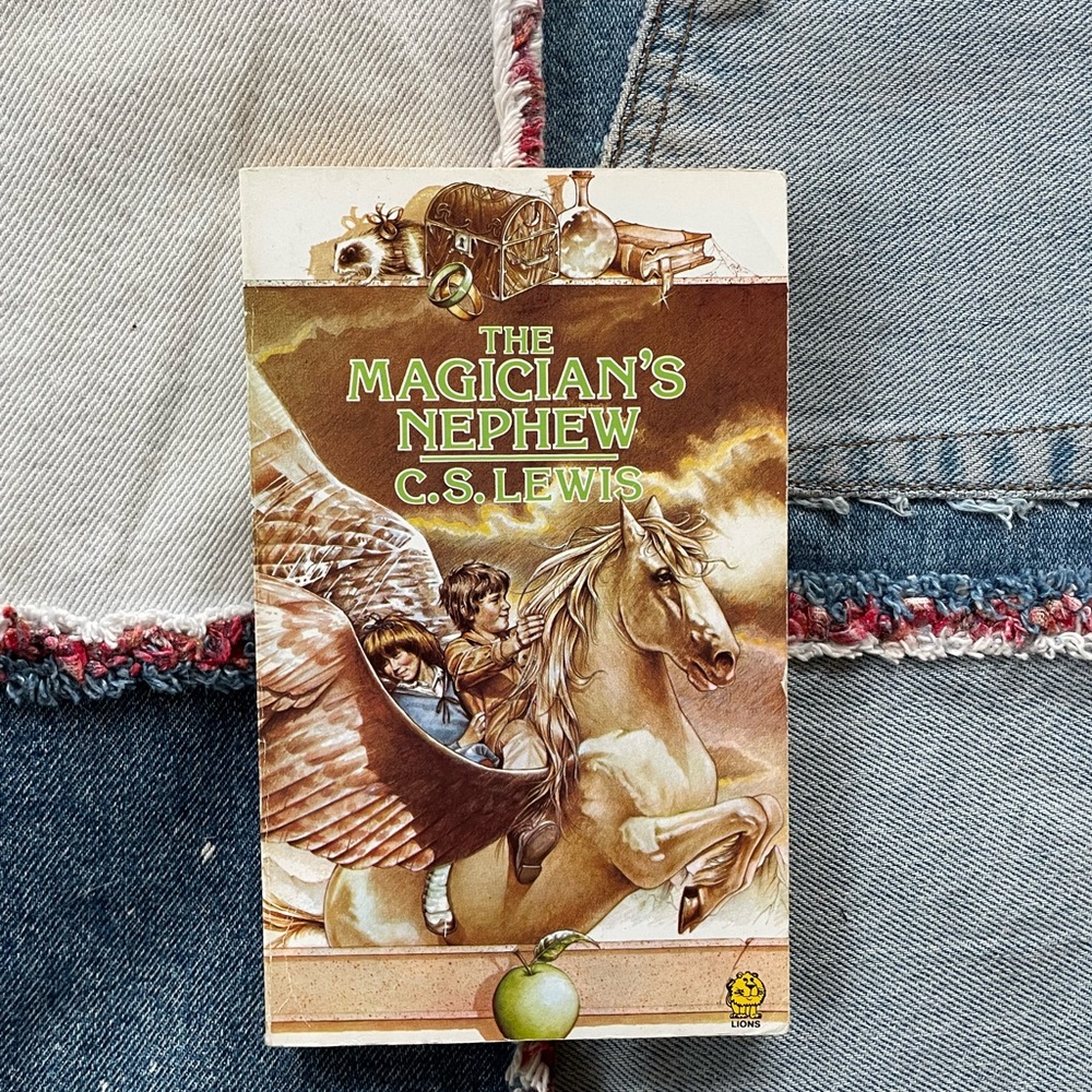 The Magician's Nephew by C.S. Lewis Book children’s book softcover narnia